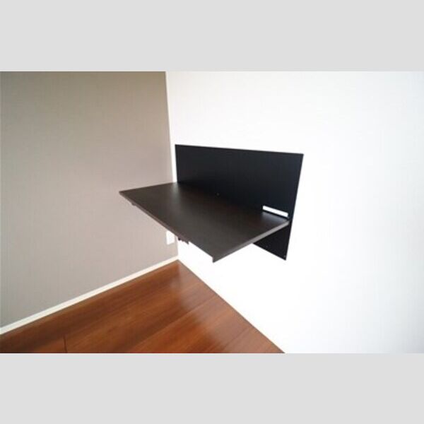 フロレスタセントラルパーク305号室 ワークデスク