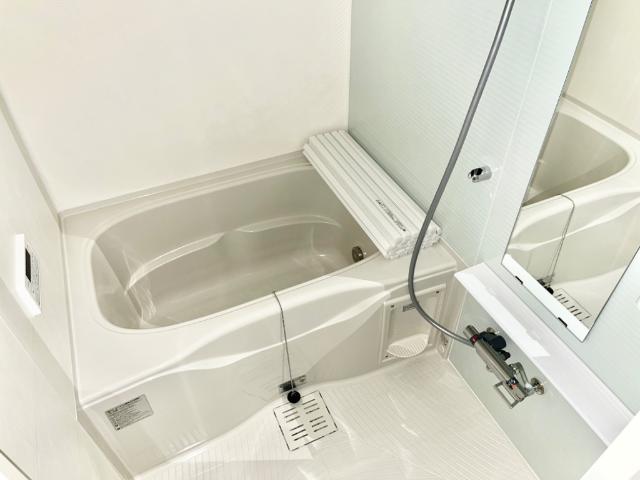 アジュール101号室 バス