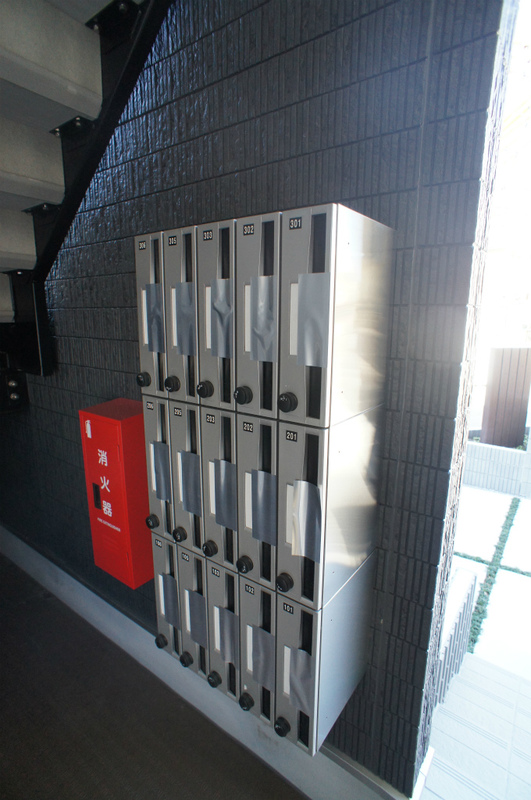 リブリ・浦和針ヶ谷 エントランス