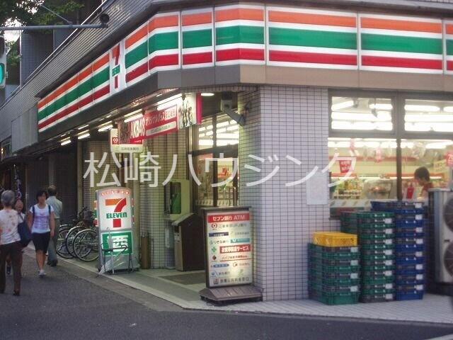 ハイツミハマ2階 セブンイレブン中野新井店