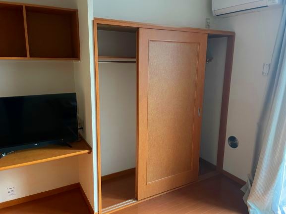 レオパレスウエストヴィレッジ202号室 内観