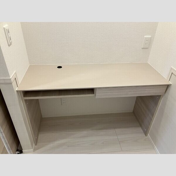 ホープドリームハウス305号室 ワークスペース