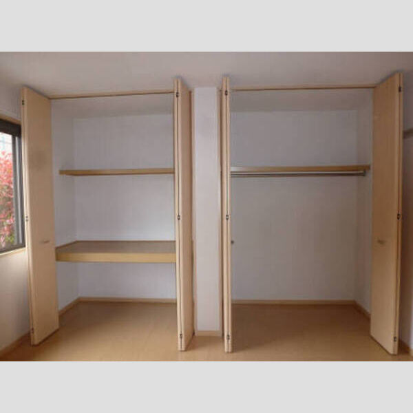 グレイスコート　A/B/C グレイスコートA101洋室1収納