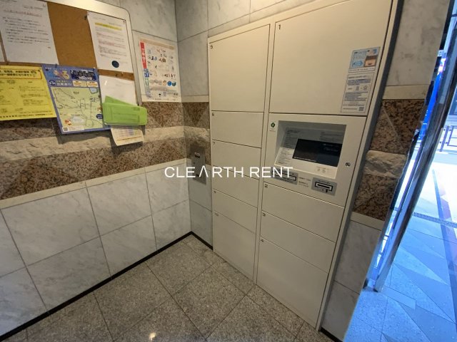 パレステュディオ御茶ノ水湯島駅前10階 留守時でも荷物を受け取れる宅配ロッカー