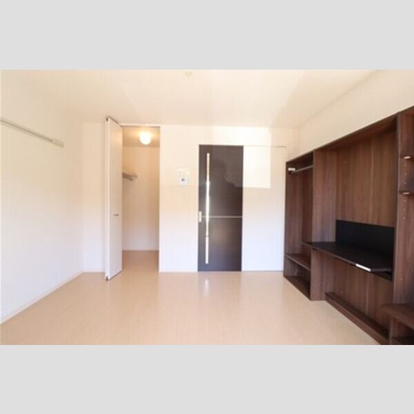 クロスクローバーⅢ107号室 洋室7帖