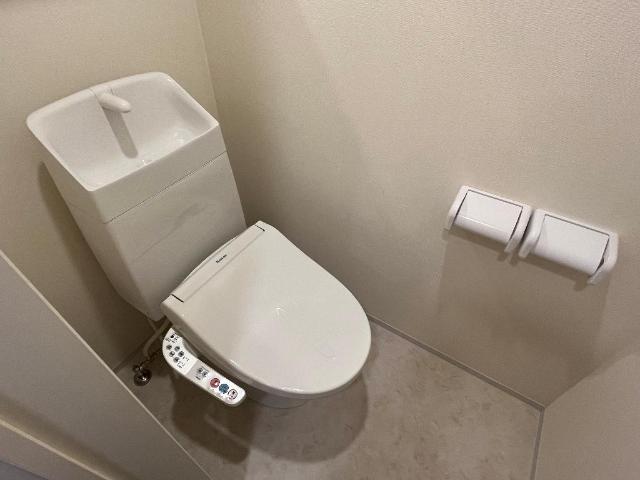 ウエストリーフⅡ シャワー付トイレ