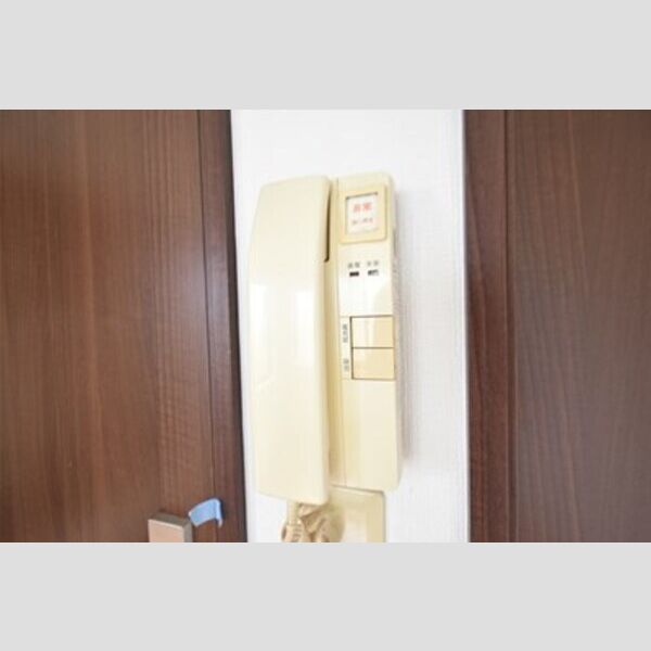 フェニックス厚木105号室 インターホン