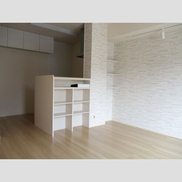 プチクールⅢ・Ⅴ　Ⅲ102号室 リビング