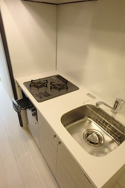 ガーラ・ステーション横濱関内4階 2口ガスコンロ/グリル付/システムキッチン