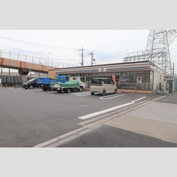 セレスティア高島平Ⅲ セブンイレブン板橋高島平9丁目店