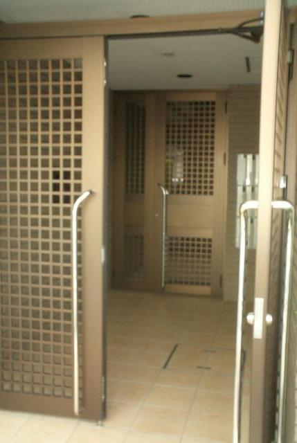 ルミエール・ヴァン エントランス