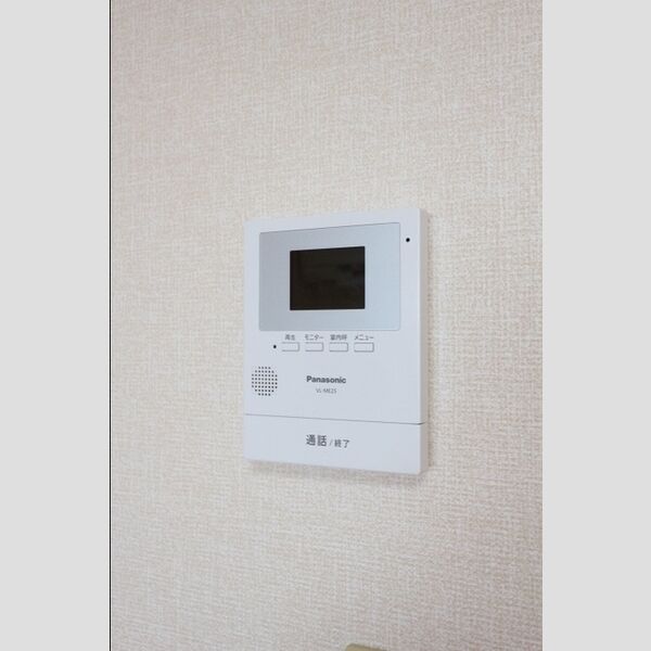 セレニティーホームズ　B305号室 モニター付きインターホン