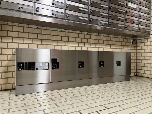 ハイタウン自由が丘4階 宅配BOX