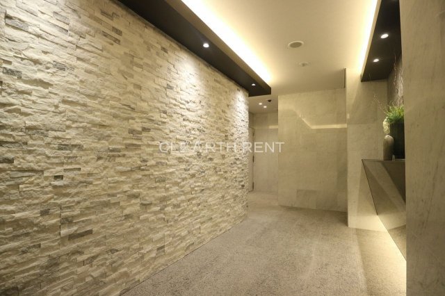 コンシェリア麻布 ＰＬＡＴＩＮＵＭ ＳＱＵＡＲＥ3階 管理体制良好/随所に防犯カメラあり