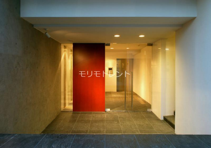 カスタリア新宿夏目坂2階 エントランス