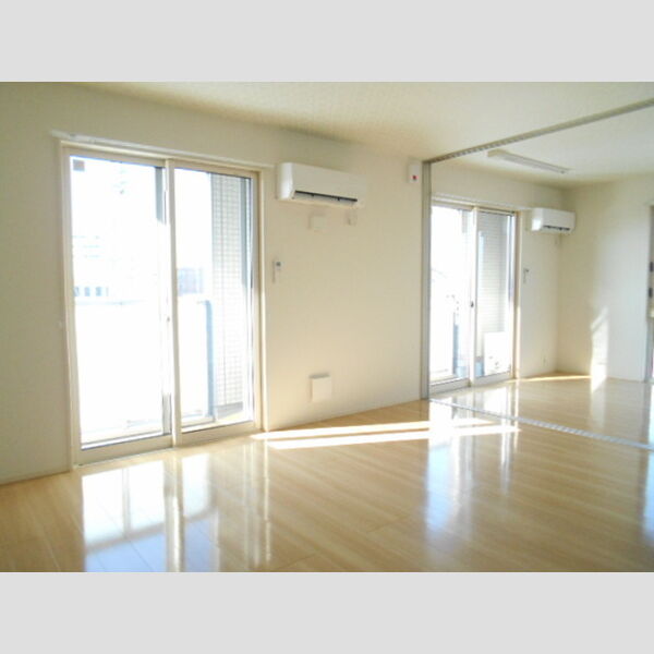 ラフィネ アロッツィオ リビング