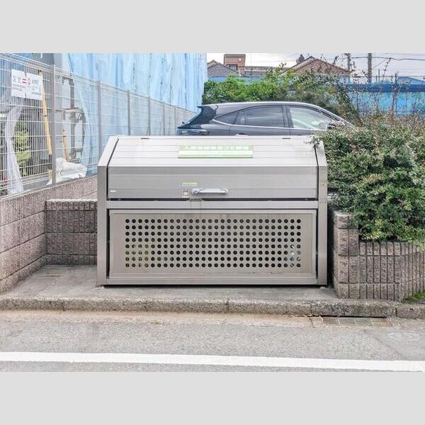 リュミエール 周辺