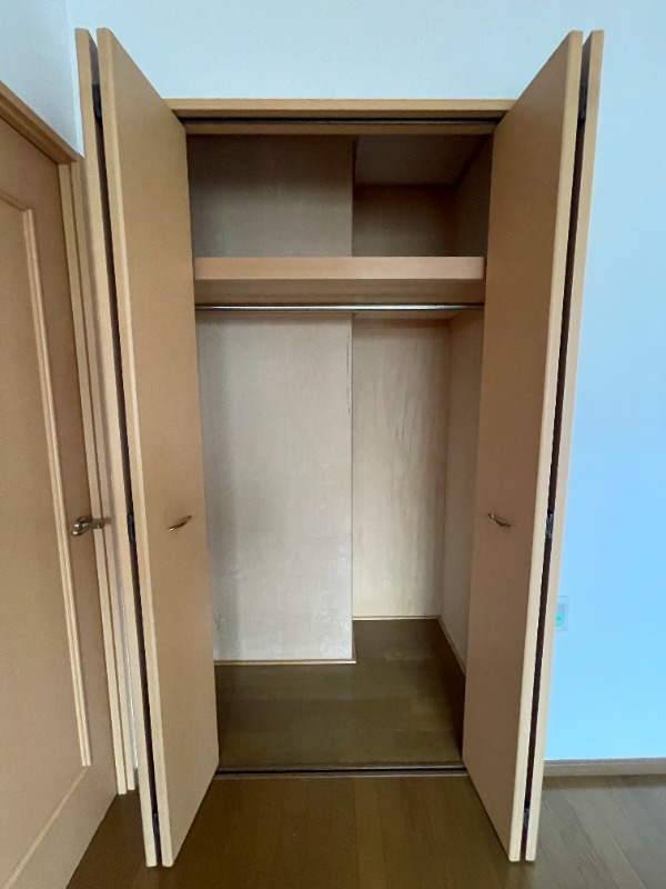 パストラル西府2階 収納