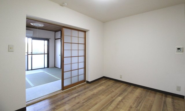 ハイツいづみ リビング