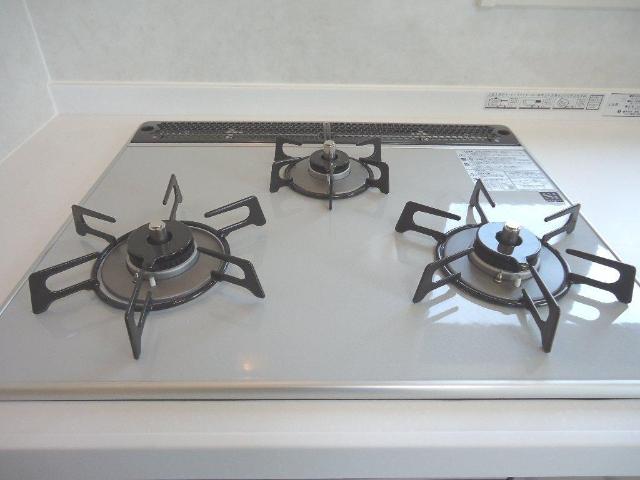 アンビシャス千葉城前301号室 キッチン