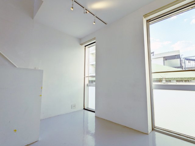 203号室