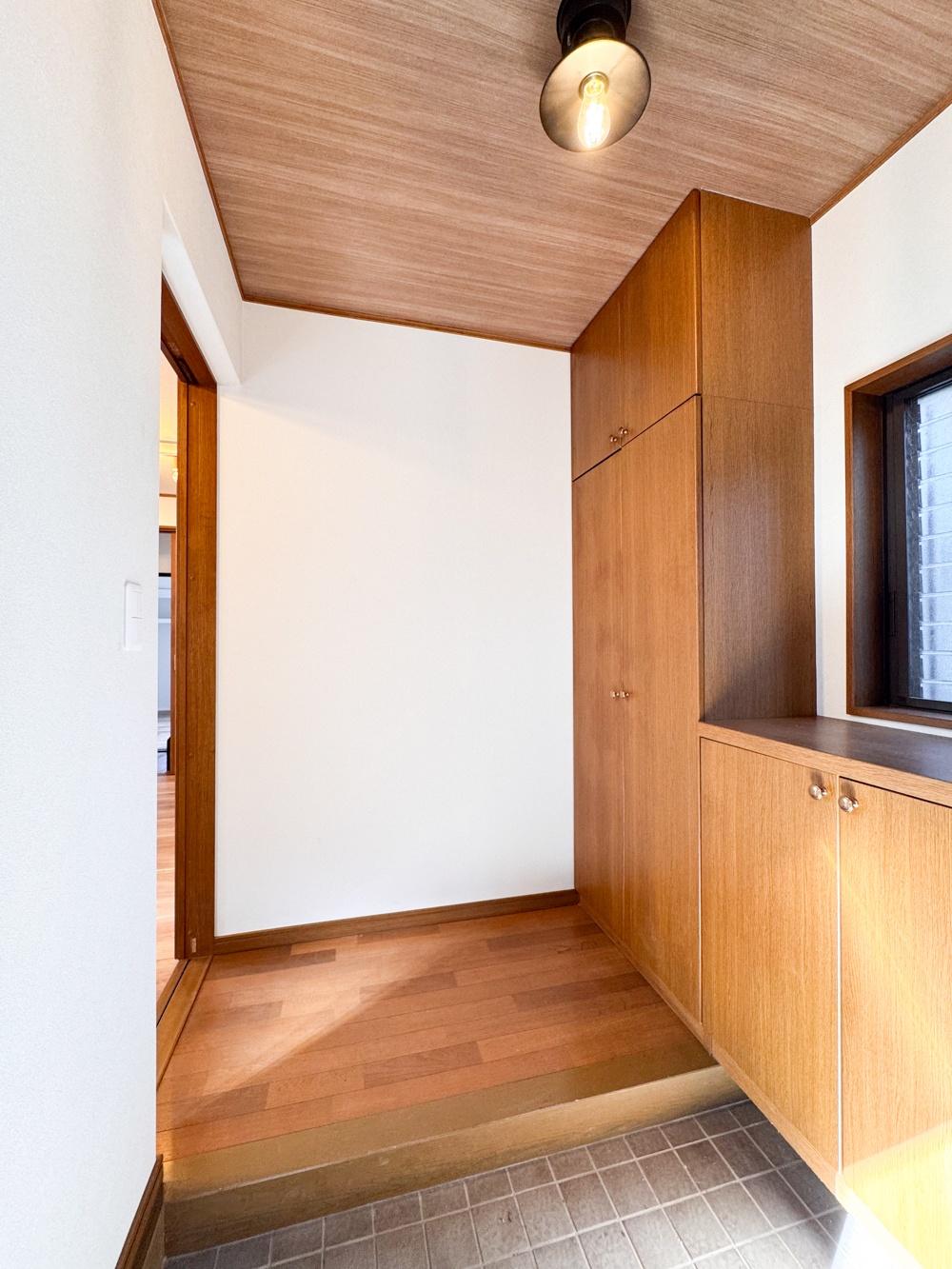 デザイナーズリノベ戸建て 大家族対応可能なシューズクローゼット