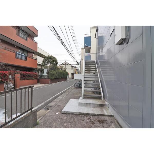 エステート秋田105号室 エントランス