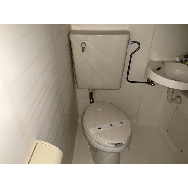 ベルオークしずか202号室 内観