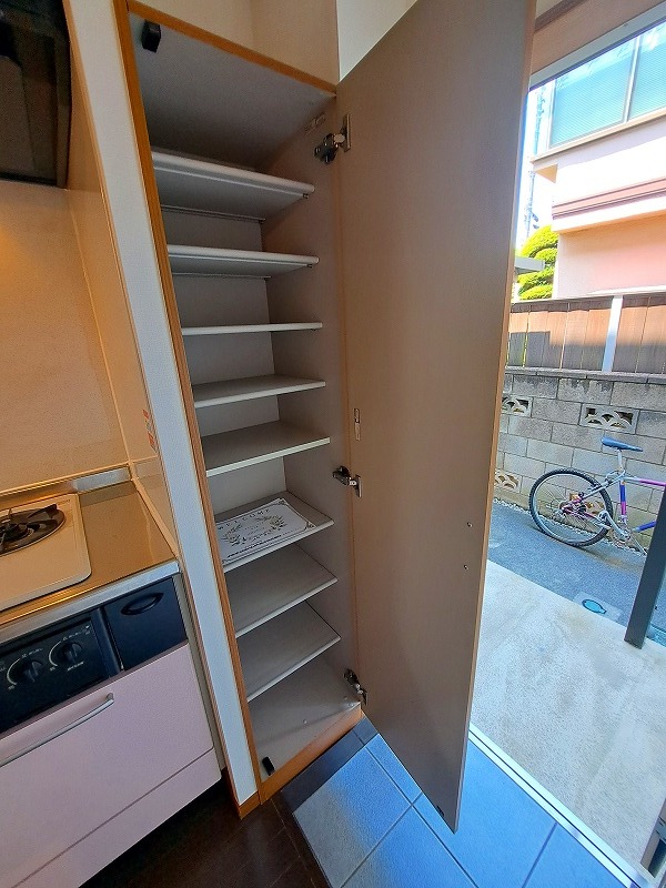 トレジャー霞ヶ関 玄関