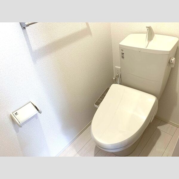 ロイジェントパークス草加手代　C205号室 温水洗浄暖房便座トイレ