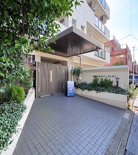 自由が丘パインクレスト エントランス