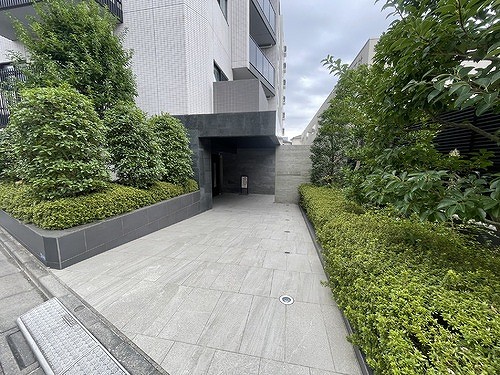 プレシス赤羽 エントランス