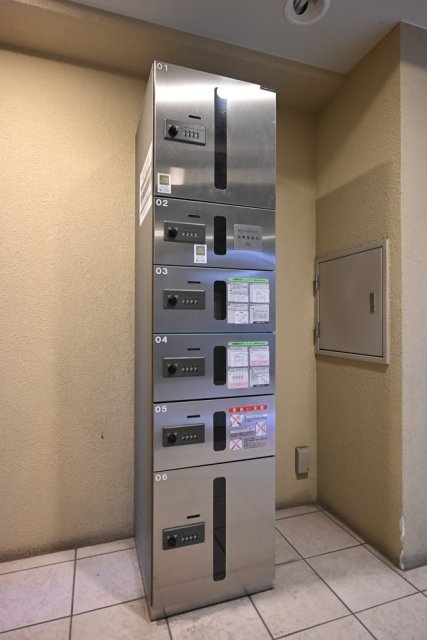 プレール代々木公園弐番館8階 宅配BOX