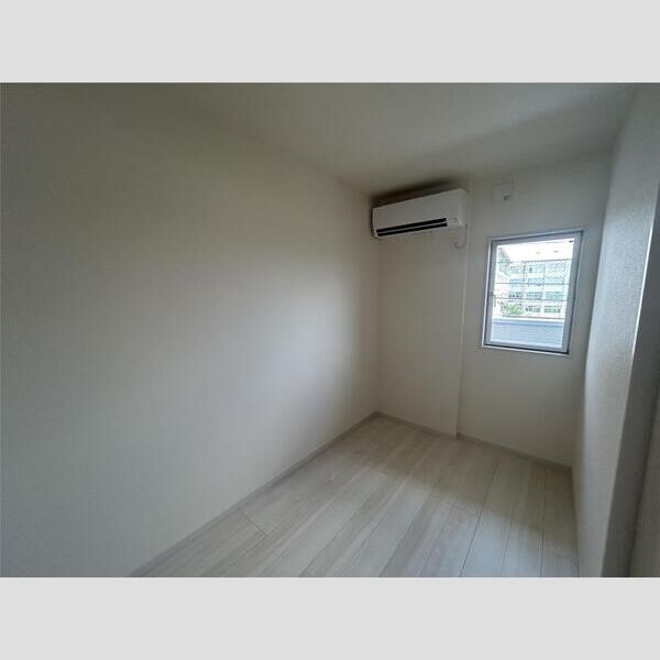 リーブルファイン谷在家302号室 収納