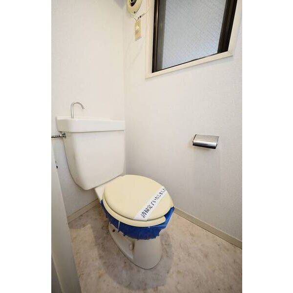 リバーサイドハウス桜台0403号室 トイレ