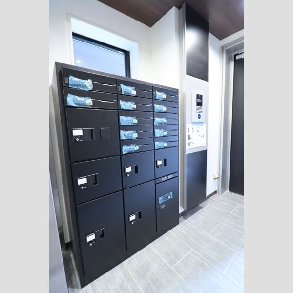 クロワール池袋本町 宅配BOXと郵便BOX