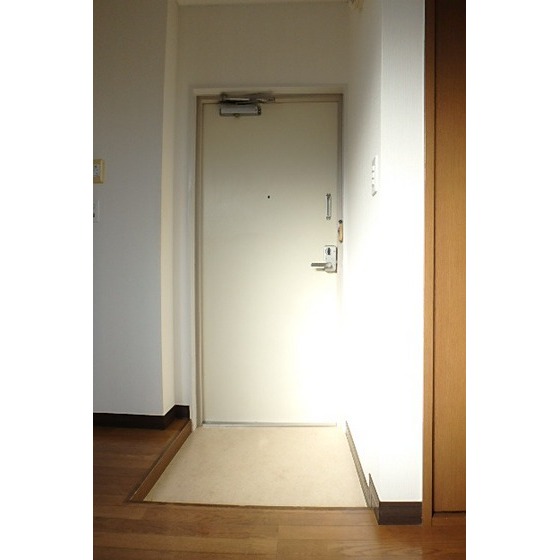 コーボルト五反野202号室 玄関