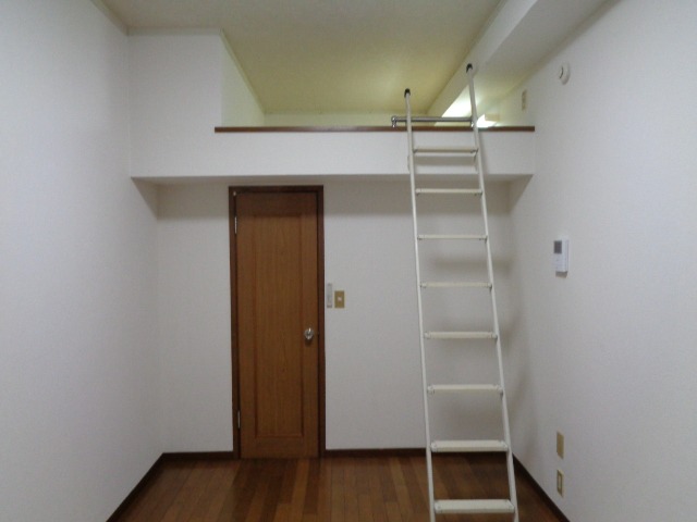 ビューパレス新柏Ｂ棟(E-097)1階 リビング