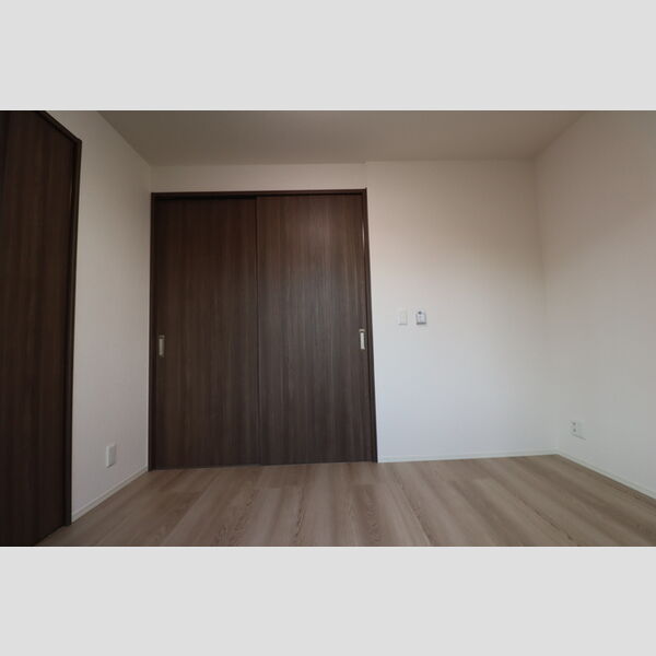 アンソレイエⅡ205号室 洋室4.4帖