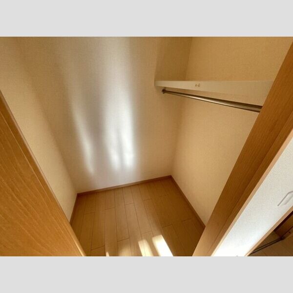 スプリング・K202号室 ウォークインクローゼット