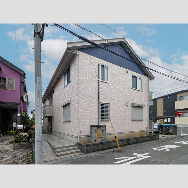 レセンテ中央の外観画像