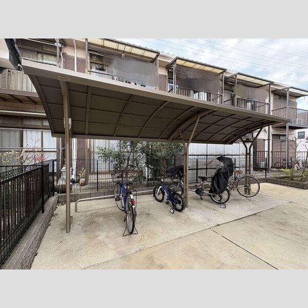 ベルーザ東船橋 駐輪場