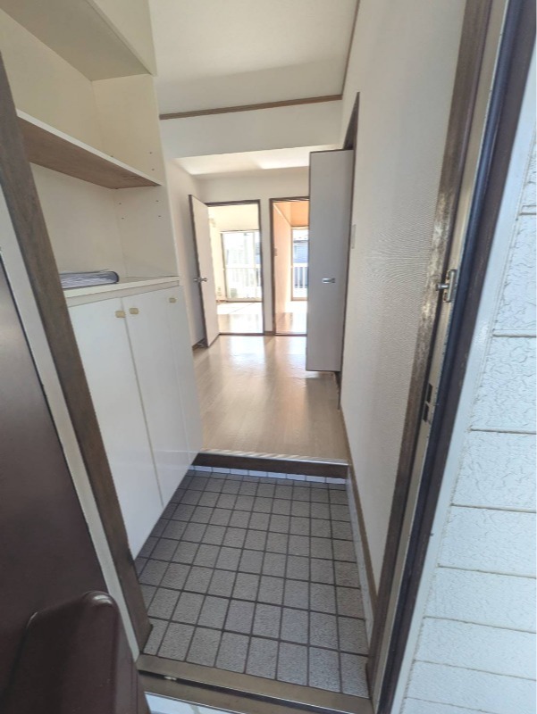 兼六コーポ滝山2階 玄関