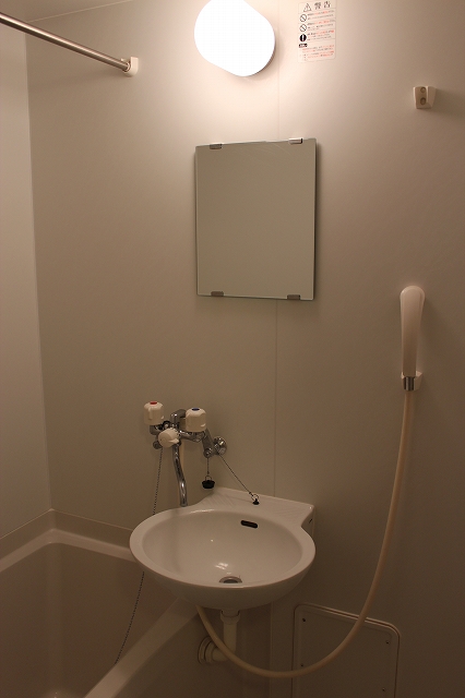 レオパレスエスペランサⅣ111号室 浴室乾燥機付き