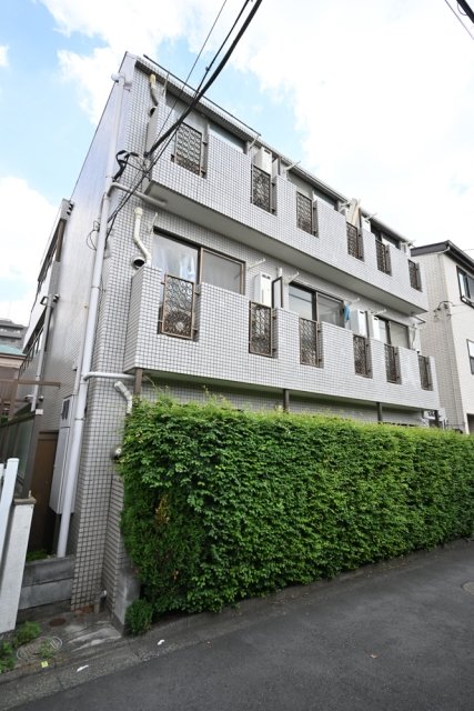 プライムガーデン桜上水3階 エントランス