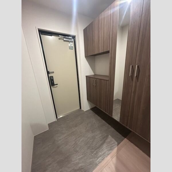 センカⅢ306号室 玄関