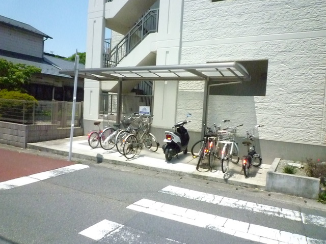 パラドール2-D号室 駐輪場