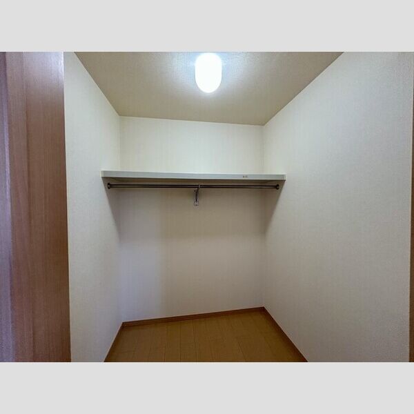 ティアレスクエア　F ウォークインクローゼット