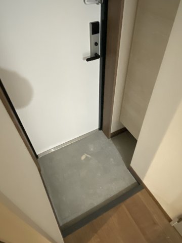 アミスタ湘南0202号室 玄関