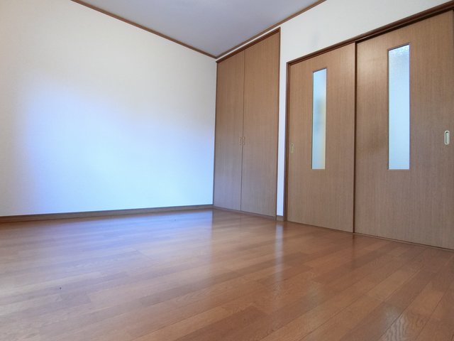 ドミール鷹ノ台0102号室 寝室